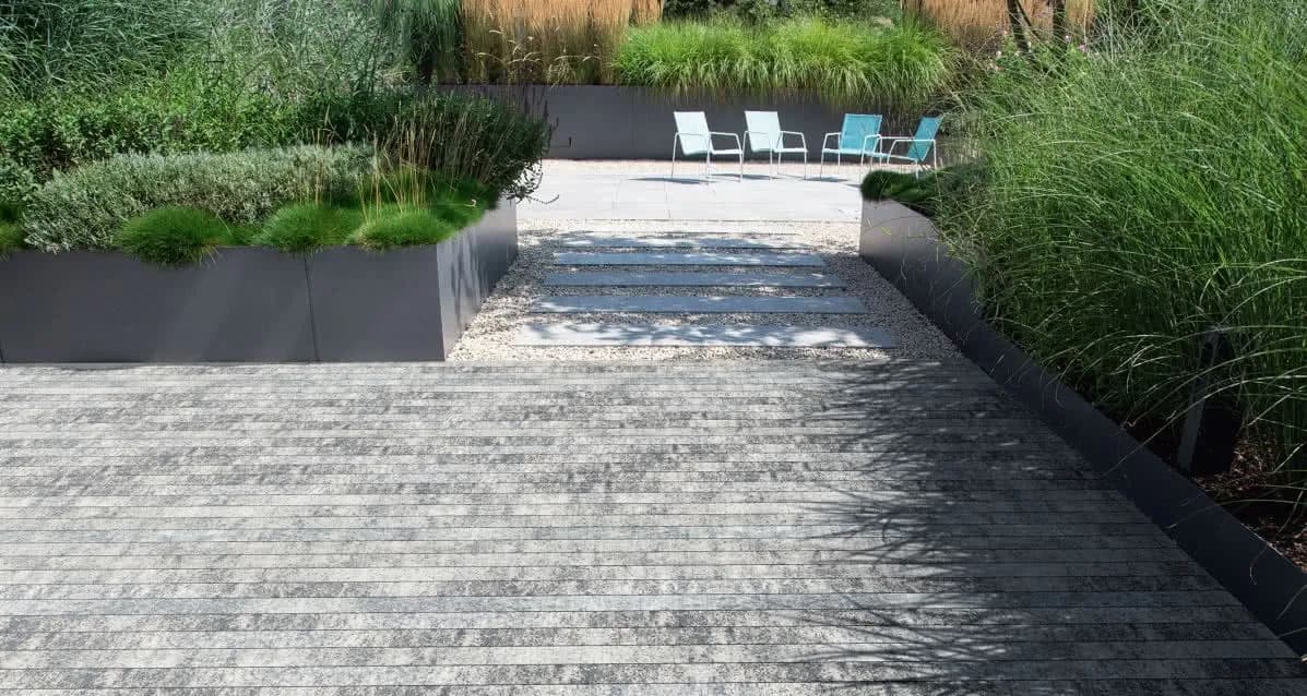 Jaki żwir pod taras - wybierz najlepszy materiał na trwałą nawierzchnię