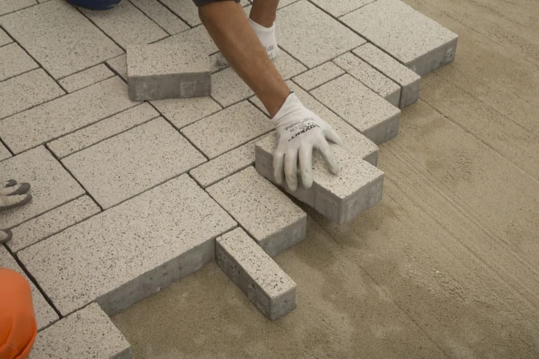 Jak obliczyć metry kostki brukowej i uniknąć kosztownych błędów